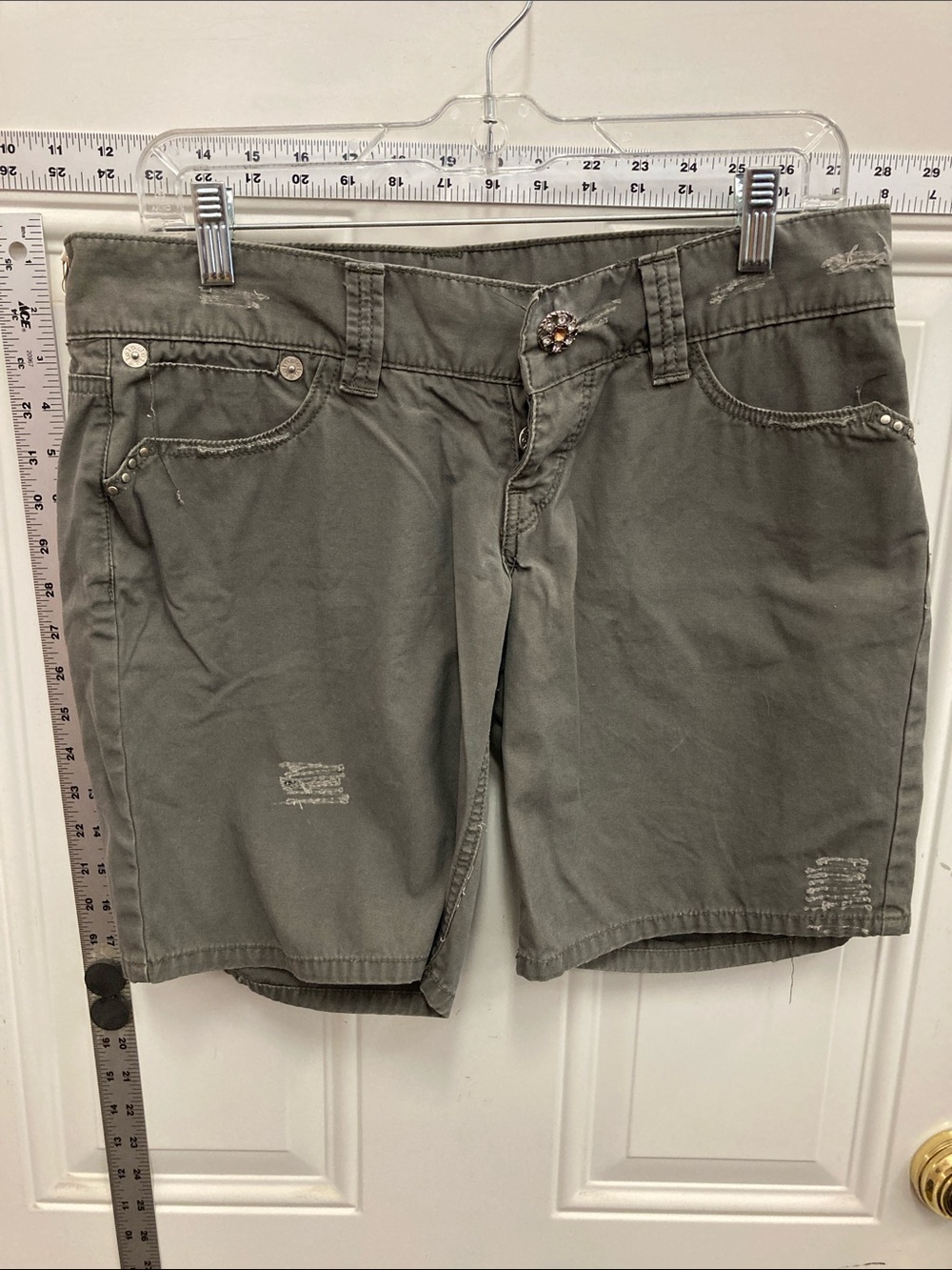lola gray shorts with pink logo tab